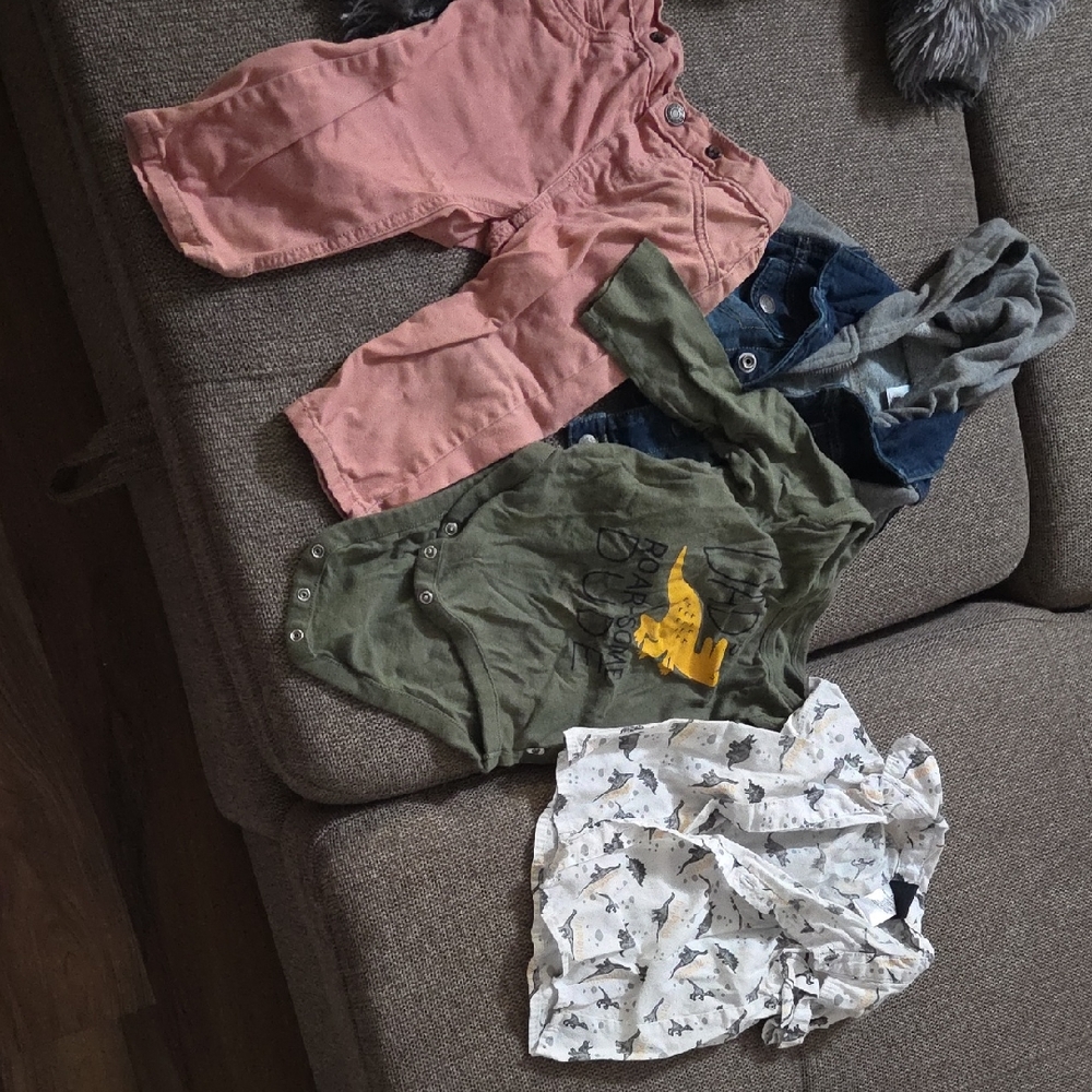 Baby Outfit Set - Olive Green Bodysuit with Pink Pants